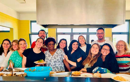 CP donates furniture to the Portuguese Refugee Centre